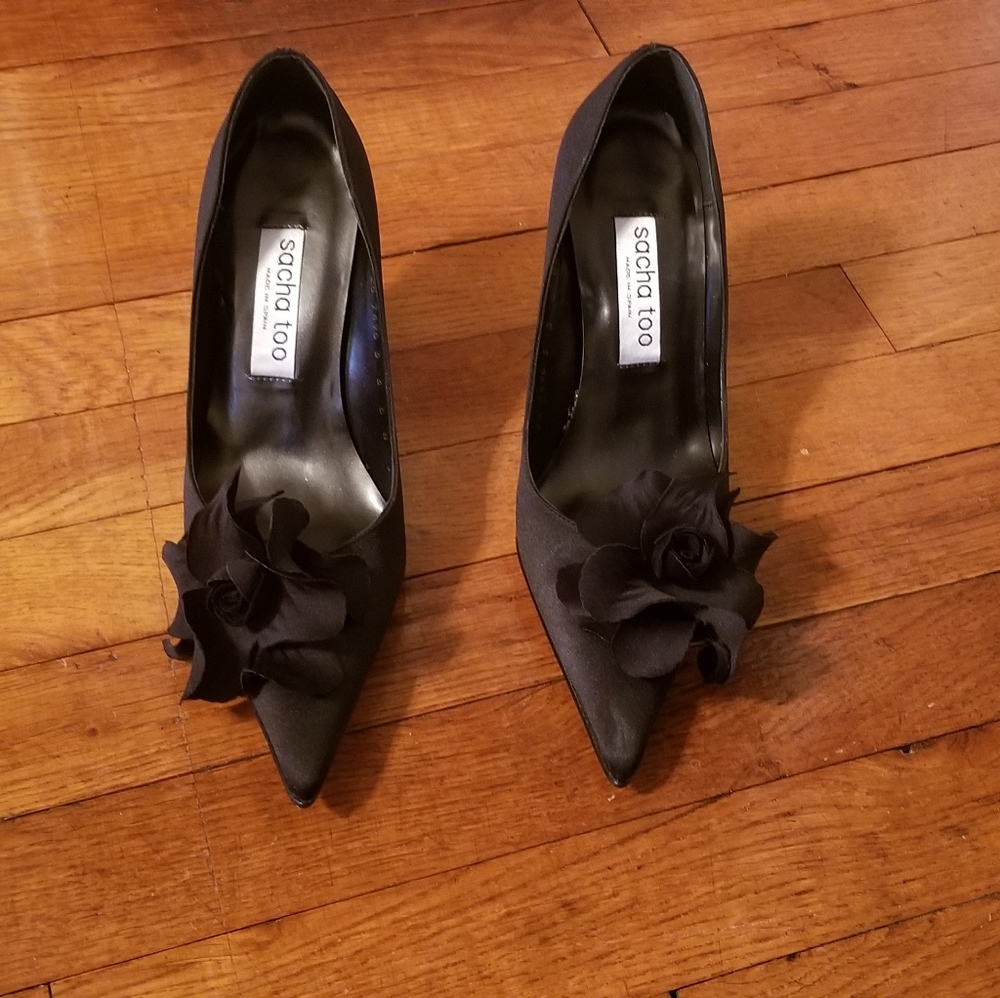 High heel shoes